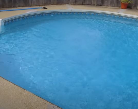 How to Install a Fiberglass Swimming Pool